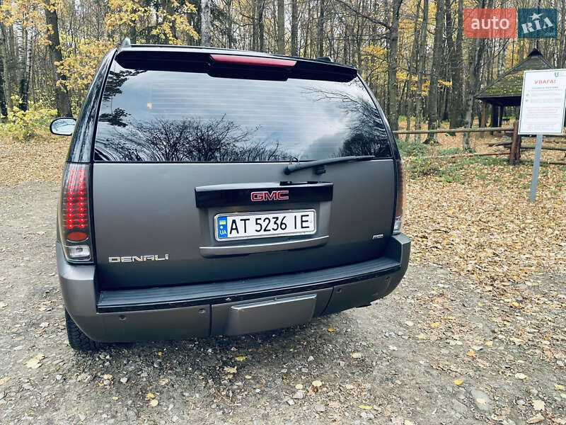 Внедорожник / Кроссовер GMC Yukon 2006 в Ивано-Франковске фото 11 Внедорожник / Кроссовер GMC Yukon 2006 в Ивано-Франковске