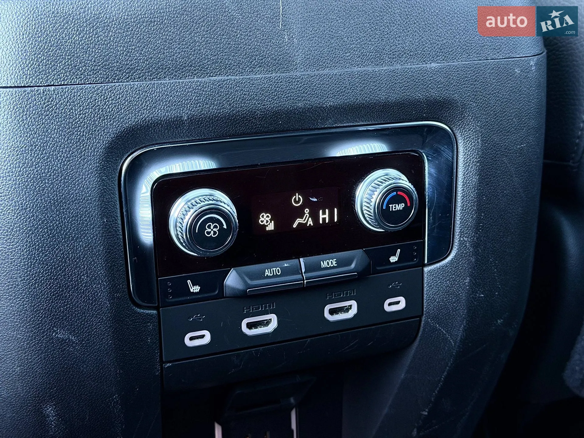 2021 GMC Yukon - мініатюра 42