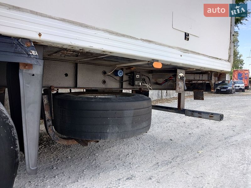 Рефрижератор напівпричіп Gray Adams GA3B 2006 в Чернівцях