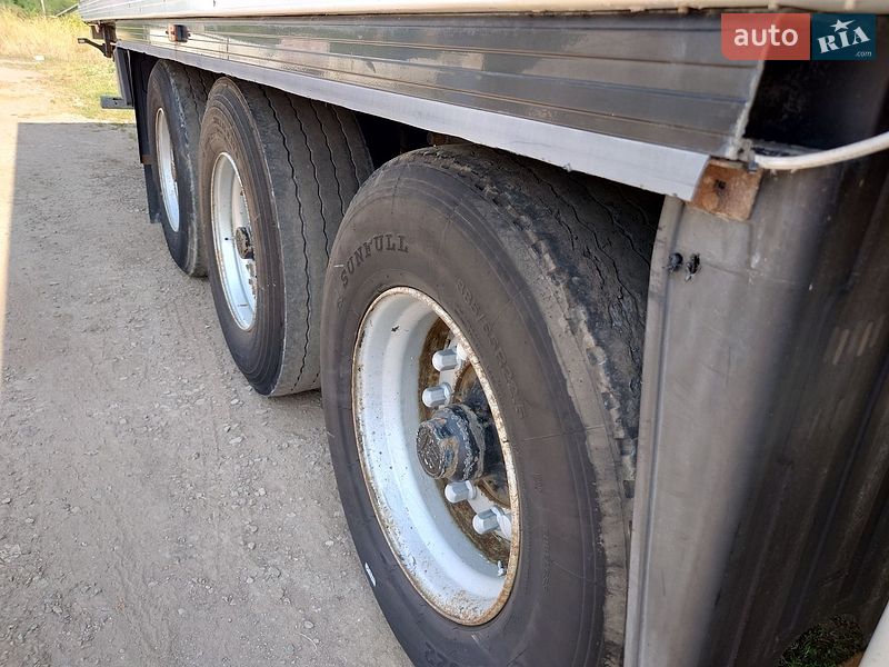 Рефрижератор напівпричіп Gray Adams GA3B 2006 в Чернівцях