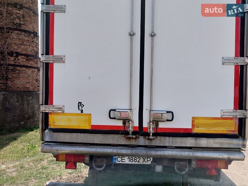 Рефрижератор напівпричіп Gray Adams GA3B 2006 в Чернівцях