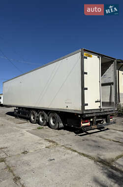 Рефрижератор напівпричіп Gray Adams REF 2002 в 