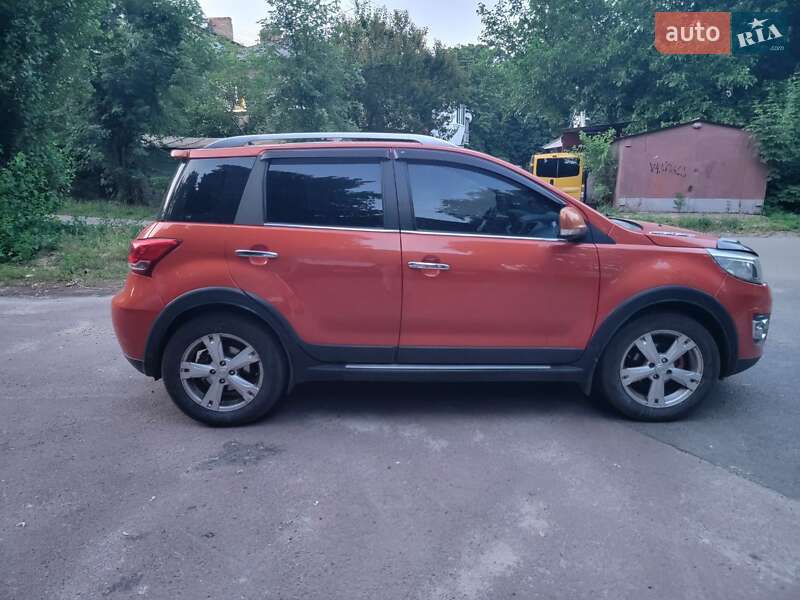 Позашляховик / Кросовер Great Wall Haval M4 2013 в Броварах