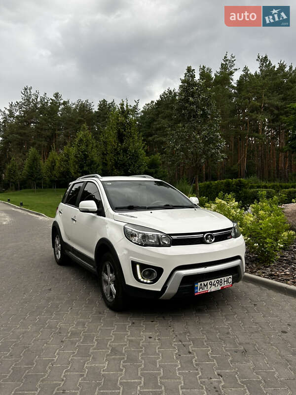 Позашляховик / Кросовер Great Wall Haval M4 2017 в 