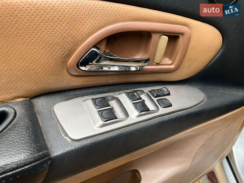 Внедорожник / Кроссовер Great Wall Hover 2006 в Корце