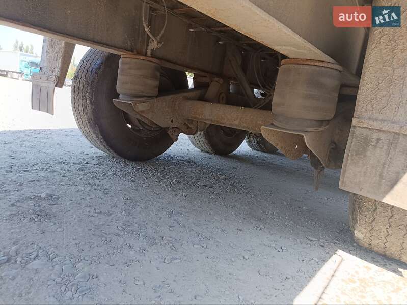 Изотермическая будка Groenewegen PRO 1998 в Новоселице