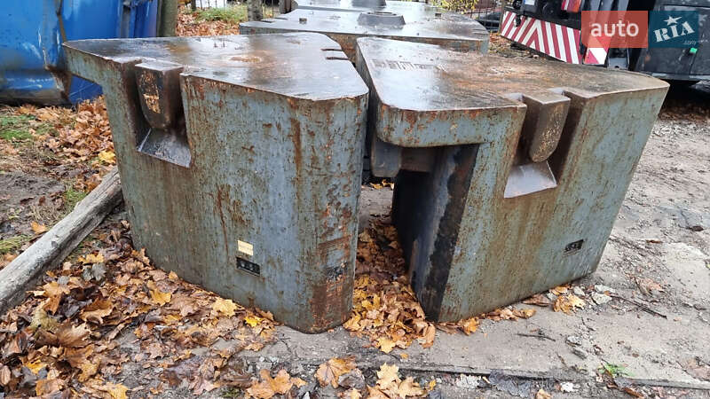 Автокран Grove GMK 2010 в Львові