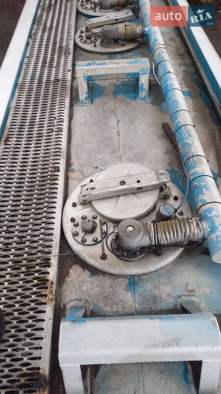 Цистерна Haller STW 1994 в Львове фото 10 Цистерна Haller STW 1994 в Львове