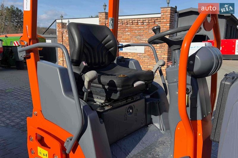 Дорожній каток Hamm HD 10 2011 в Житомирі