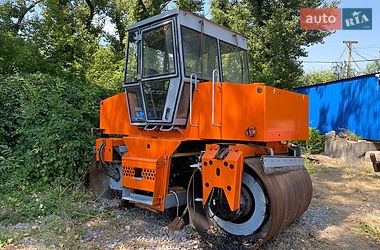 Каток ґрунтовий Hamm HD 2006 в Кривому Розі