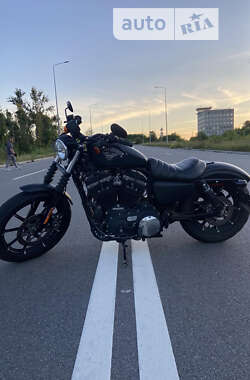 Мотоцикл Кастом Harley-Davidson 883 Iron 2021 в Хмельницькому