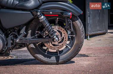 Мотоцикл Круізер Harley-Davidson 883 Iron 2019 в 