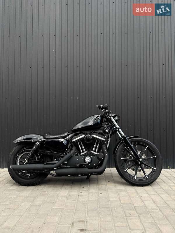 Мотоцикл Круізер Harley-Davidson 883 Iron 2022 в Одесі