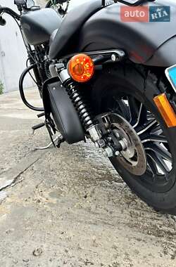 Мотоцикл Без обтекателей (Naked bike) Harley-Davidson 883 Iron 2013 в 