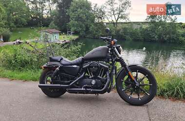 Мотоцикл Круізер Harley-Davidson 883 Iron 2018 в 