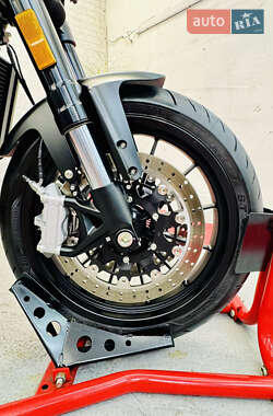 Мотоцикл Чоппер Harley-Davidson 883 Iron 2024 в 