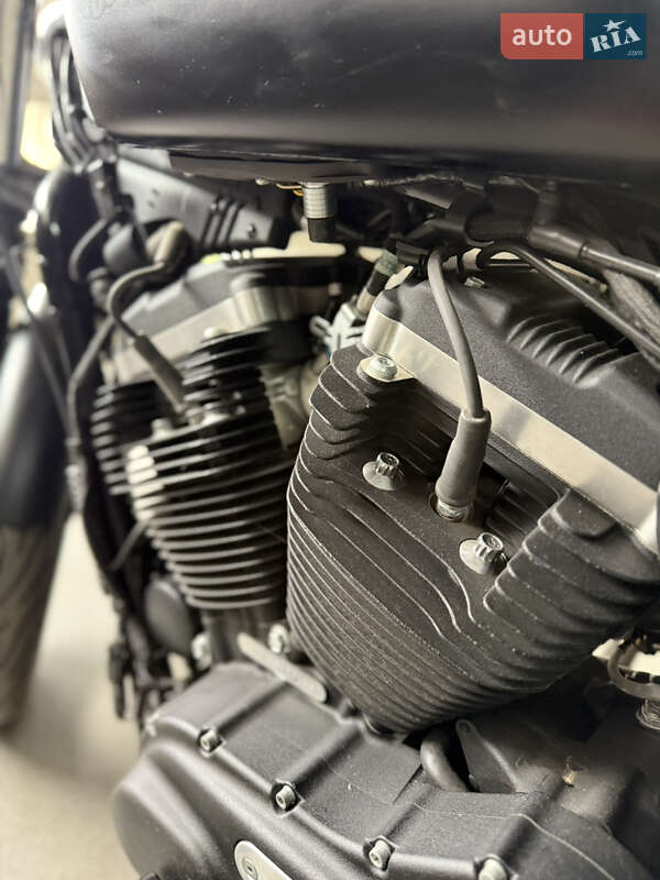 Боббер Harley-Davidson 883 Iron 2022 в Ровно