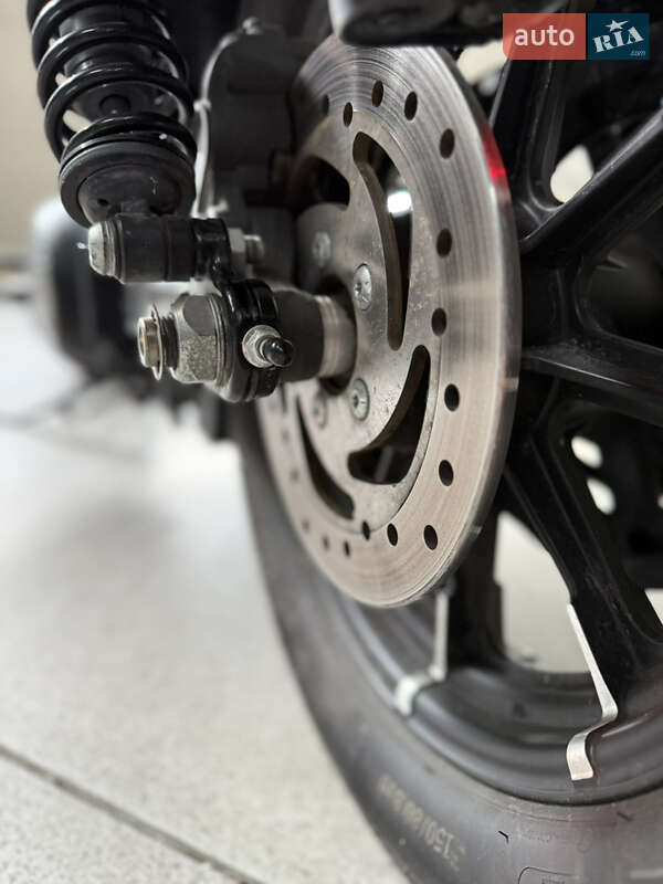 Боббер Harley-Davidson 883 Iron 2022 в Ровно