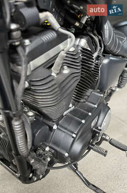 Боббер Harley-Davidson 883 Iron 2022 в 