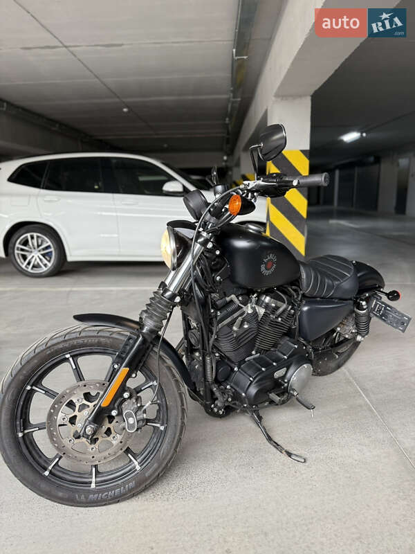 Боббер Harley-Davidson 883 Iron 2022 в Ровно