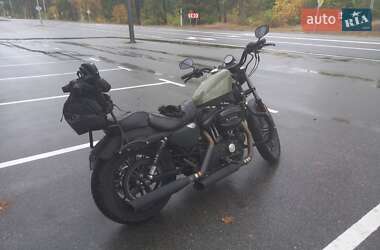Мотоцикл Круизер Harley-Davidson 883 Iron 2011 в 