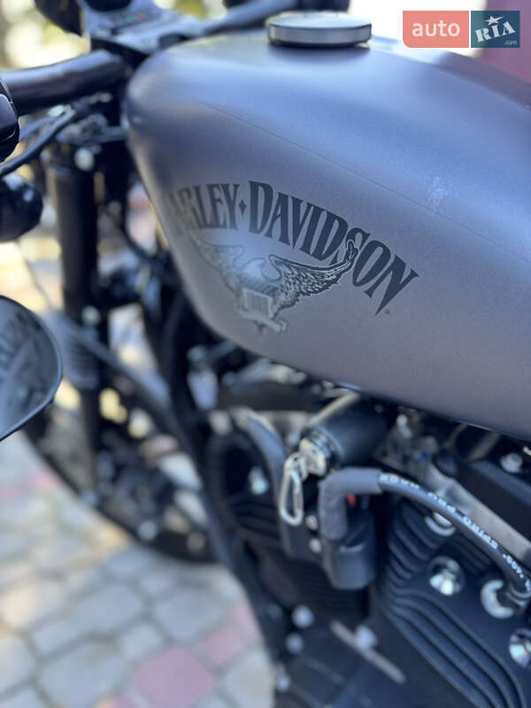 Боббер Harley-Davidson 883 Iron 2017 в Луцьку
