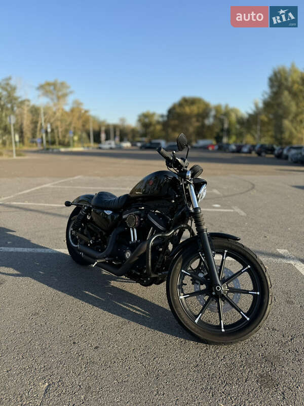 Боббер Harley-Davidson 883 Iron 2019 в Києві