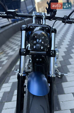 Мотоцикл Круизер Harley-Davidson Breakout 2018 в 