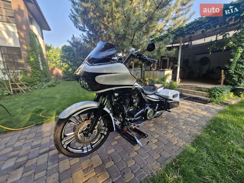 Мотоцикл Круизер Harley-Davidson CVO Road Glide 2012 в Киеве фото 16 Мотоцикл Круизер Harley-Davidson CVO Road Glide 2012 в Киеве