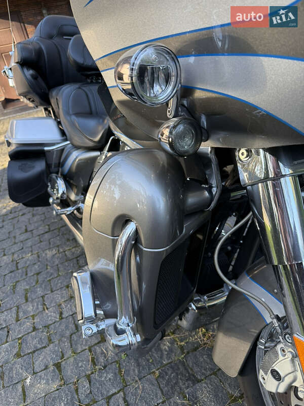 Мотоцикл Круизер Harley-Davidson CVO Road Glide 2016 в Киеве