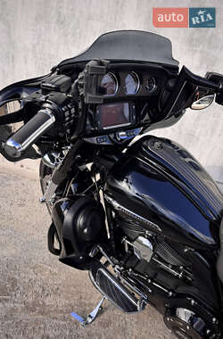 Мотоцикл Чоппер Harley-Davidson CVO Street Glide 2016 в 