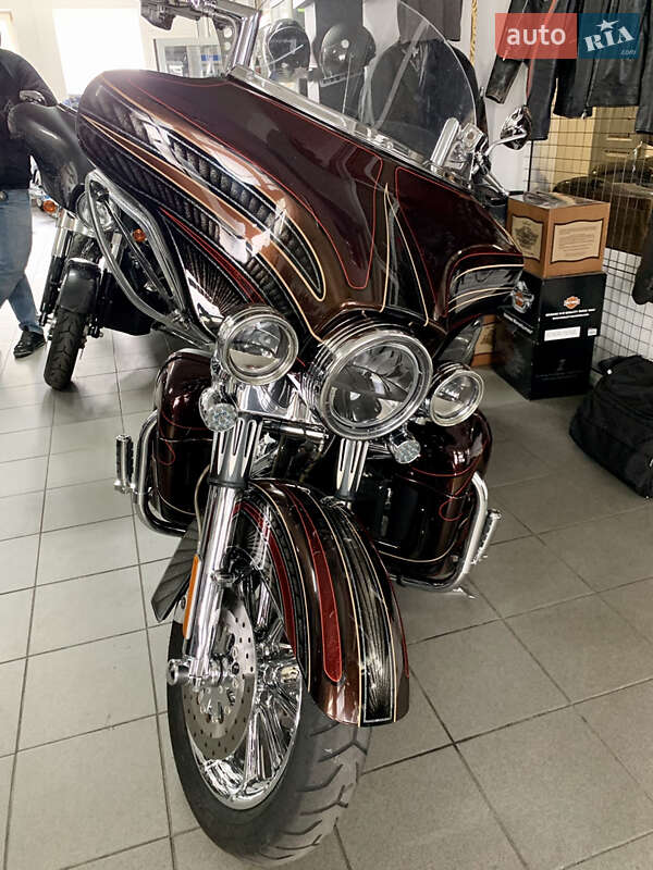 Мотоцикл Круизер Harley-Davidson CVO 2009 в Киеве