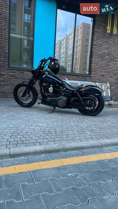 Harley-Davidson Dyna 2011