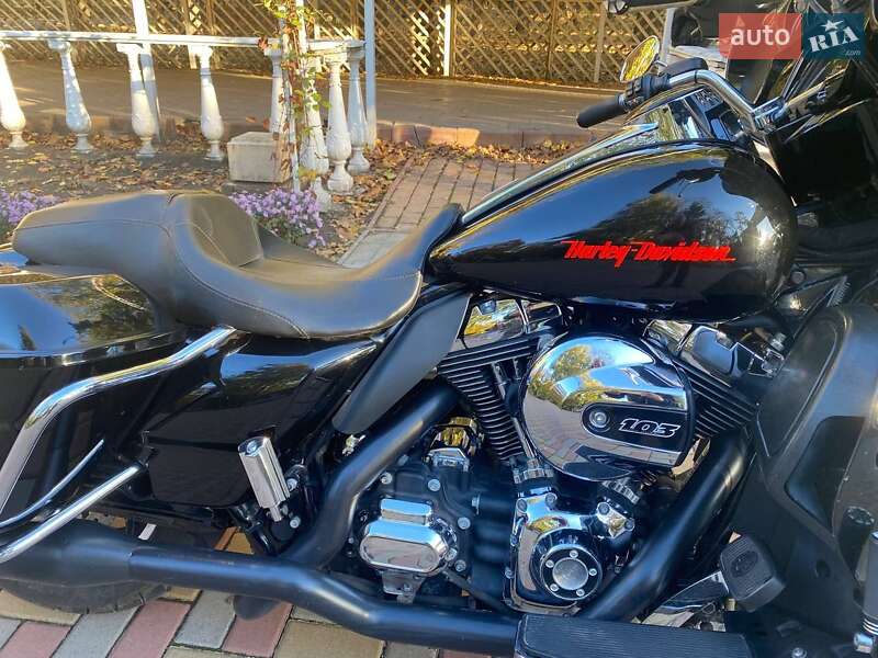 Мотоцикл Круизер Harley-Davidson Electra Glide 2015 в Краматорске