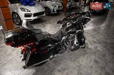 Мотоцикл Кастом Harley-Davidson FLHTCU Ultra Classic Electra Glide 2018 в 