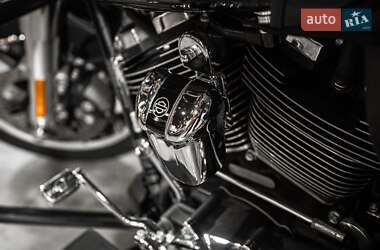 Мотоцикл Кастом Harley-Davidson FLHTCU Ultra Classic Electra Glide 2018 в 