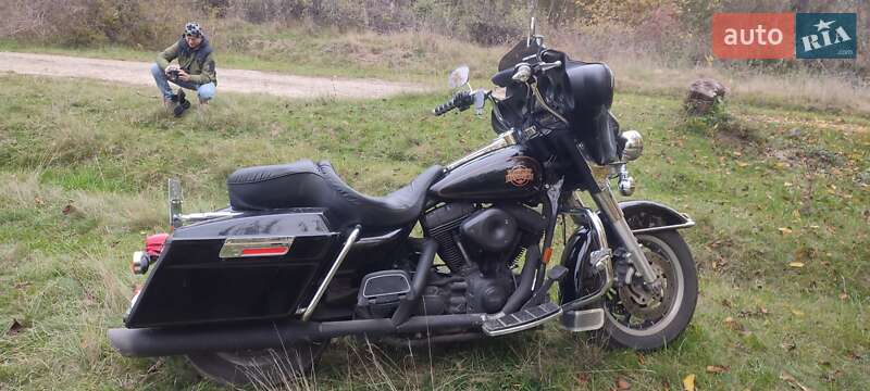 Мотоцикл Круизер Harley-Davidson FLHTCU Ultra Classic Electra Glide 2002 в Баре