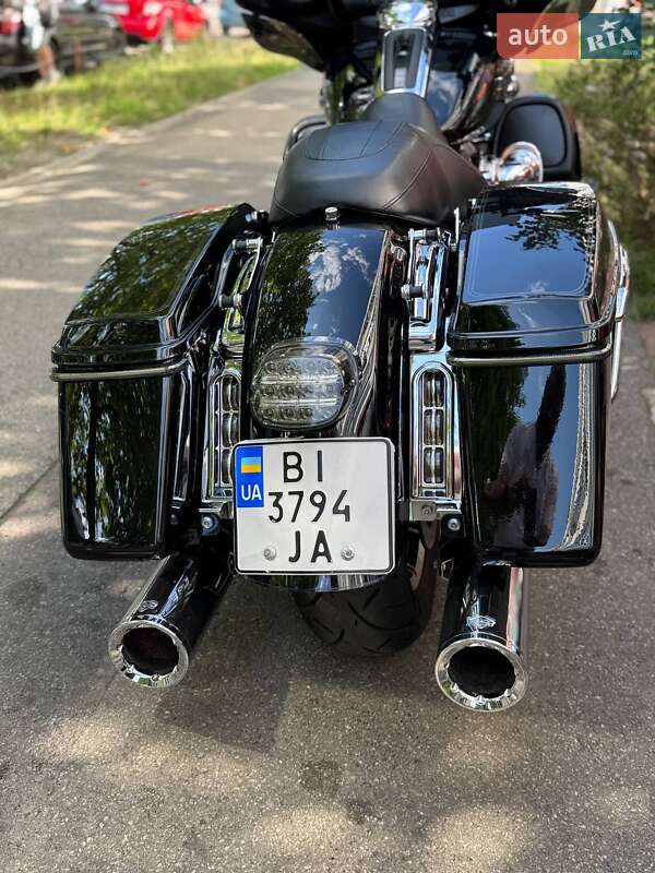 Мотоцикл Круизер Harley-Davidson FLHTCU Ultra Classic Electra Glide 2018 в Киеве