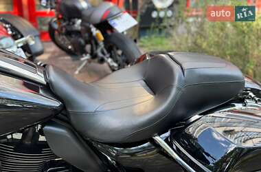 Мотоцикл Круизер Harley-Davidson FLHTCU Ultra Classic Electra Glide 2018 в 