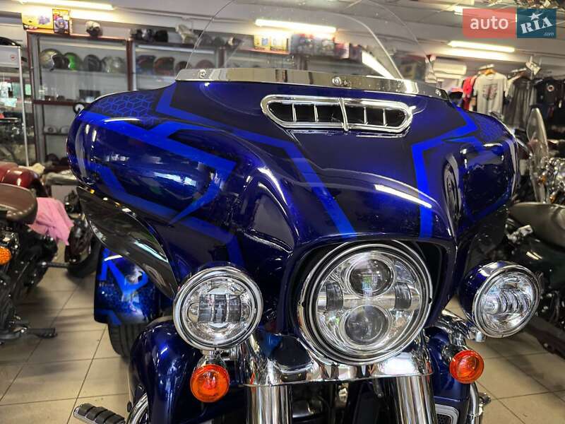 Трайк Harley-Davidson FLHTCUTG 2017 в Києві