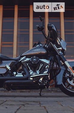 Мотоцикл Чоппер Harley-Davidson FLHX Street Glide 2014 в Ужгороді