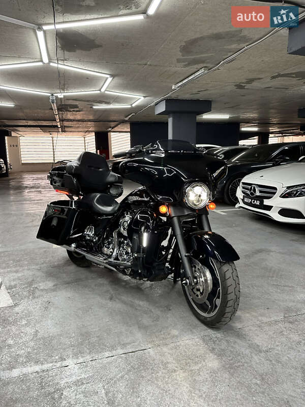 Мотоцикл Классік Harley-Davidson FLHX Street Glide 2013 в Одесі