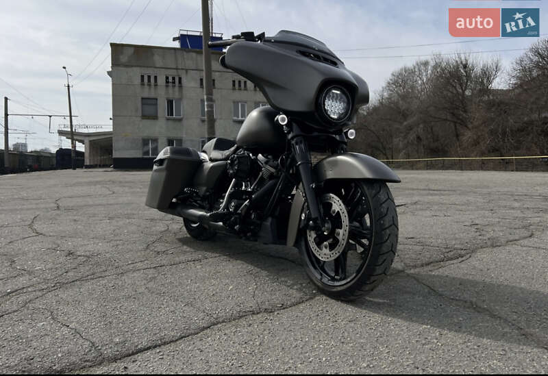 Harley-Davidson FLHX Street Glide 2019