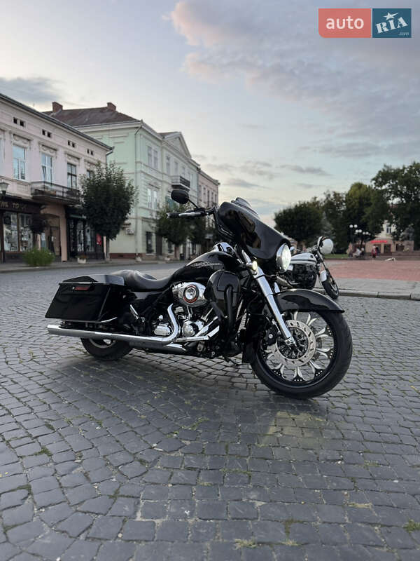 Мотоцикл Круизер Harley-Davidson FLHX Street Glide 2013 в Коломые фото 3 Мотоцикл Круизер Harley-Davidson FLHX Street Glide 2013 в Коломые
