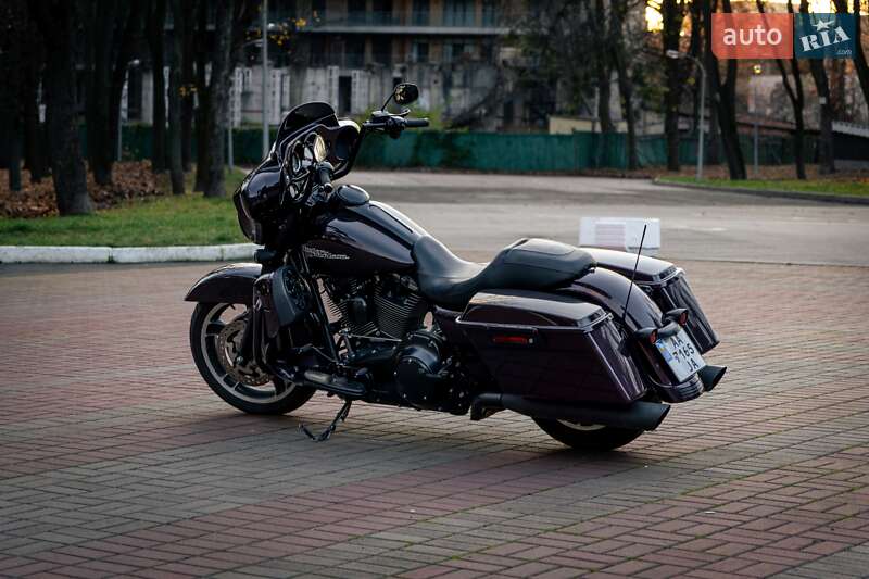 Мотоцикл Круізер Harley-Davidson FLHX Street Glide 2011 в Києві фото 5 Мотоцикл Круізер Harley-Davidson FLHX Street Glide 2011 в Києві