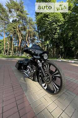 Мотоцикл Кастом Harley-Davidson FLHX 2010 в Киеве