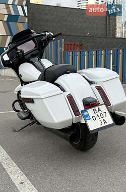 Мотоцикл Круизер Harley-Davidson FLHX 2023 в 