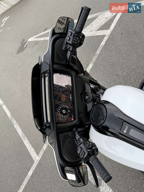 Мотоцикл Круизер Harley-Davidson FLHX 2023 в Киеве фото 17 Мотоцикл Круизер Harley-Davidson FLHX 2023 в Киеве
