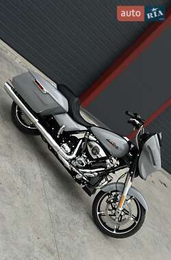 Мотоцикл Туризм Harley-Davidson FLHX 2024 в  фото 4 Мотоцикл Туризм Harley-Davidson FLHX 2024 в