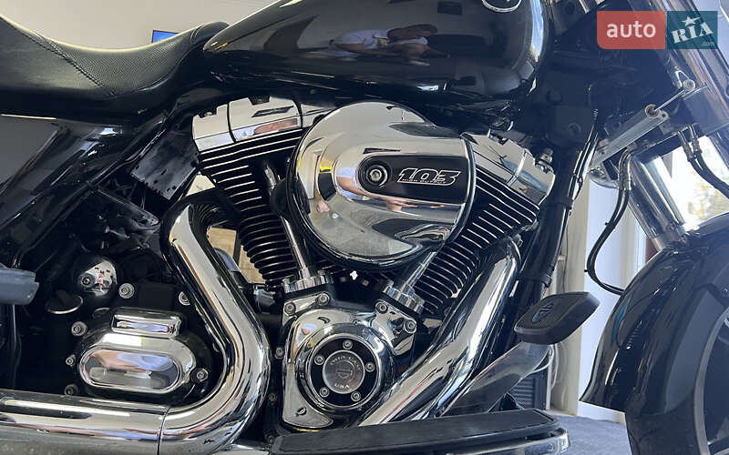 Трайк Harley-Davidson FLRT 2015 в Коломые фото 12 Трайк Harley-Davidson FLRT 2015 в Коломые